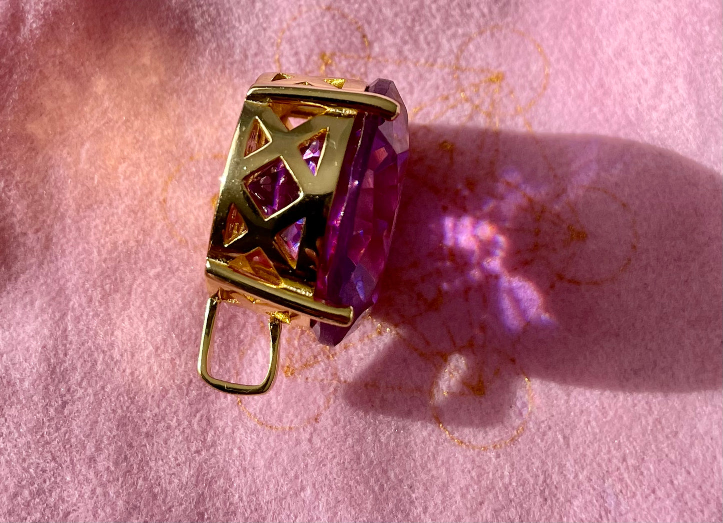 Petit Pendentif ANDARA Flamme violette Metatronic