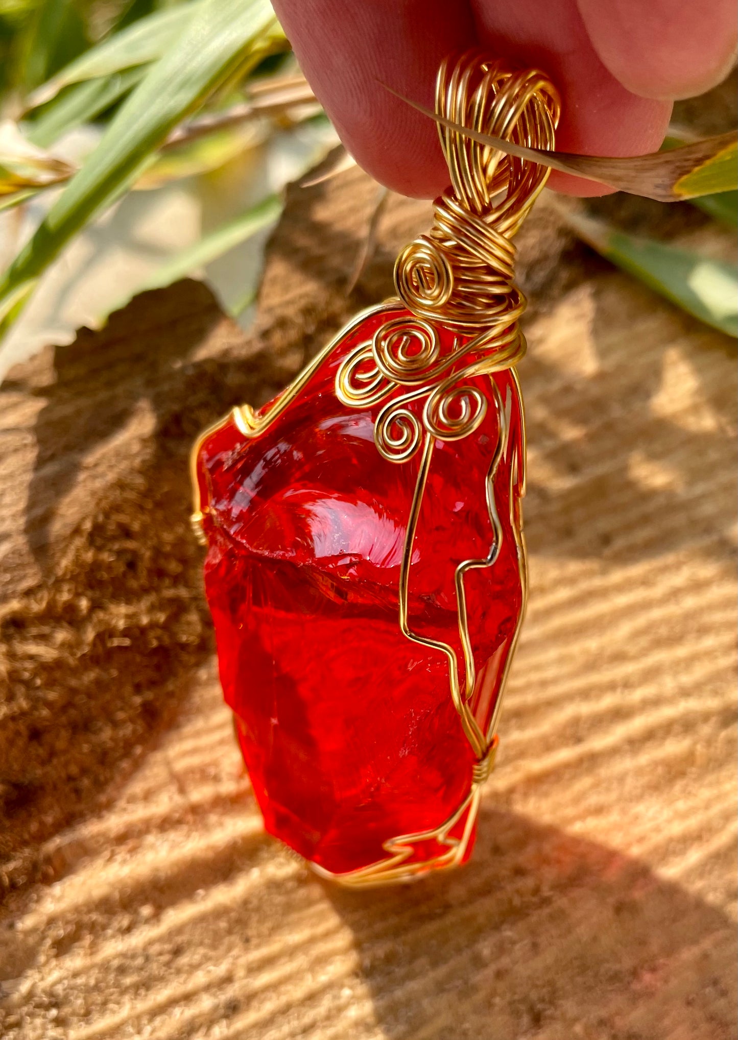 Pendentif ANDARA Feu solaire de la création 48