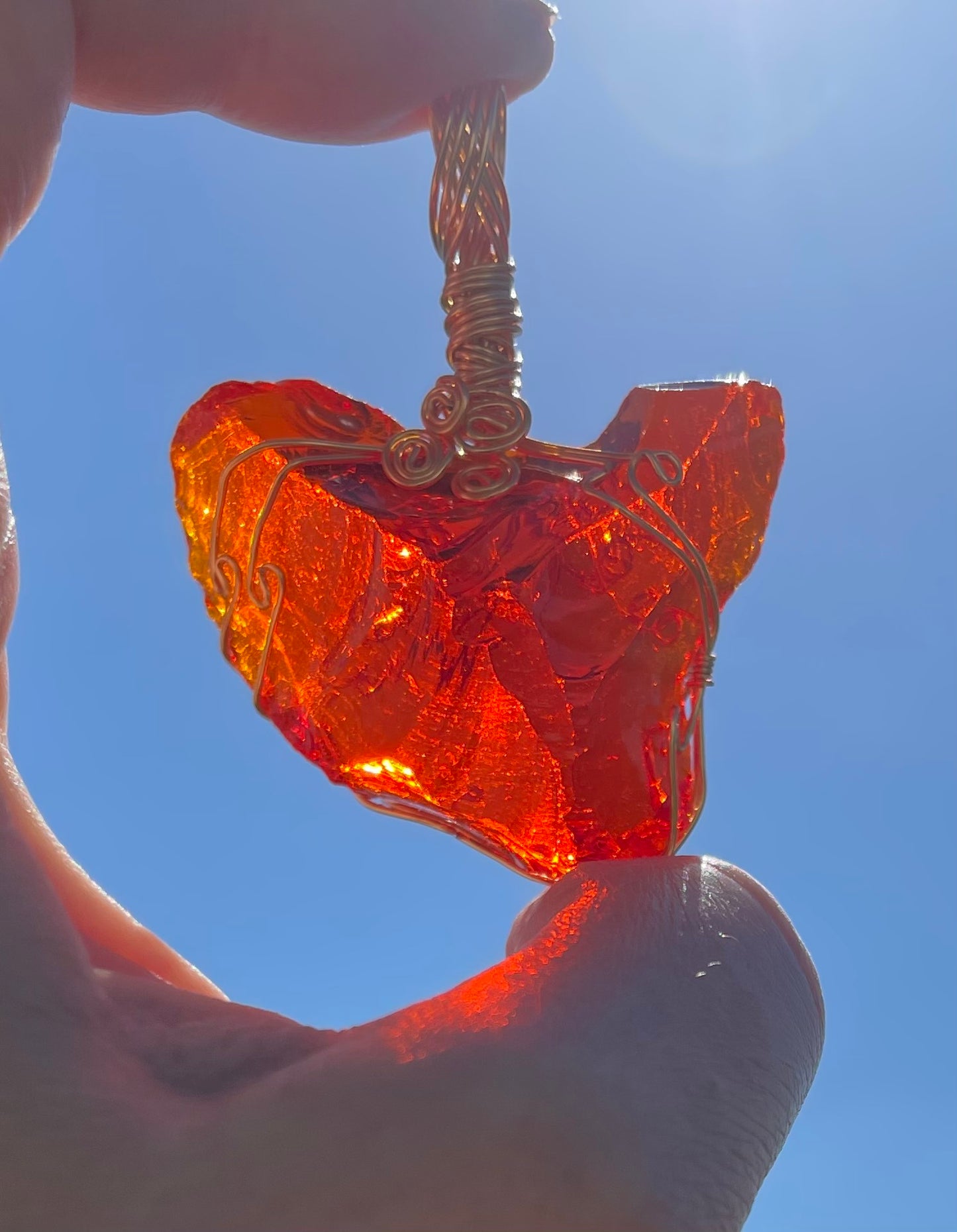 Pendentif ANDARA COEUR du feu solaire de la création 24 g