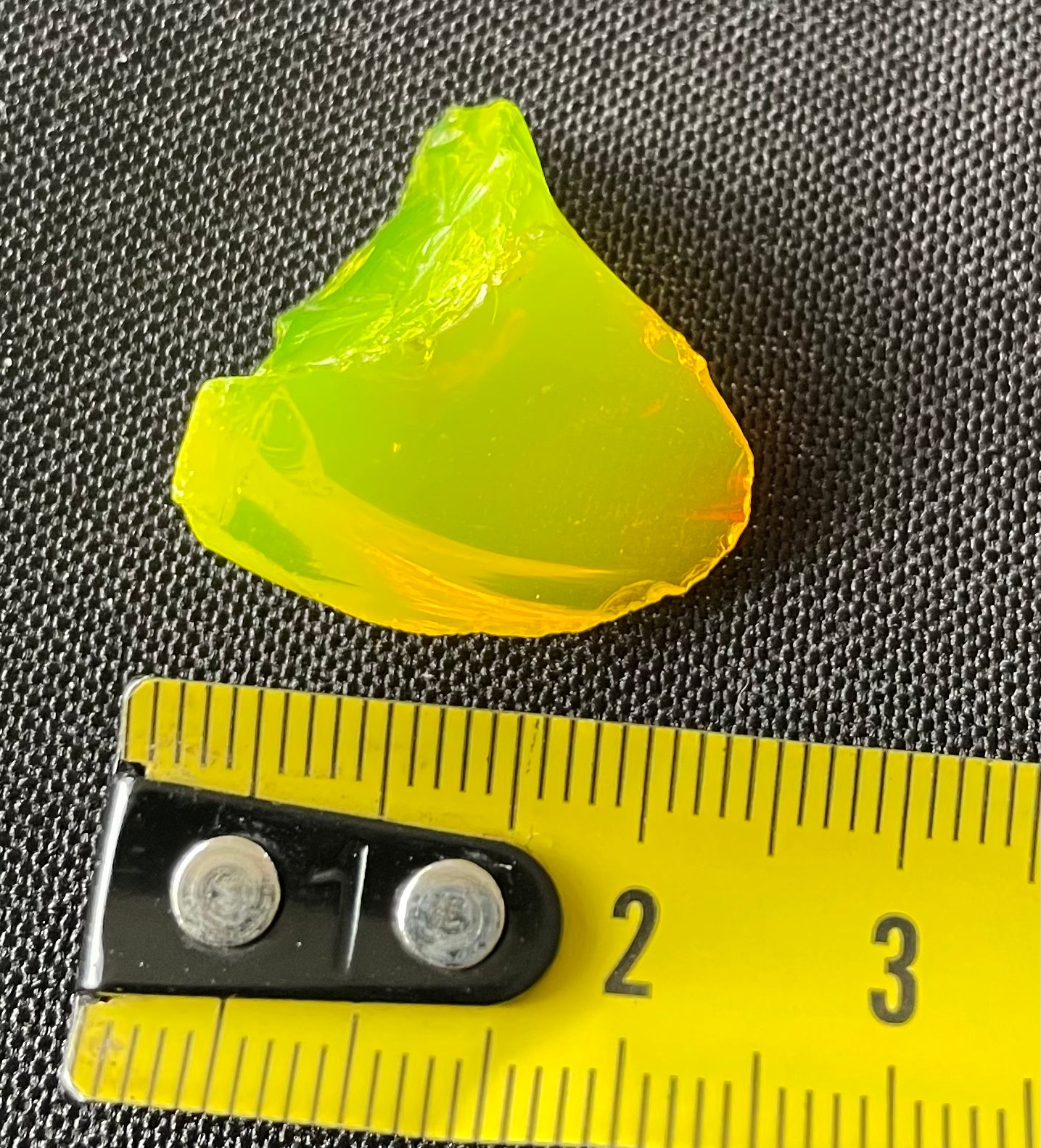 Mini Baby ANDARA Dragon Jaune ~ 5 g ~ minéral monoatomique