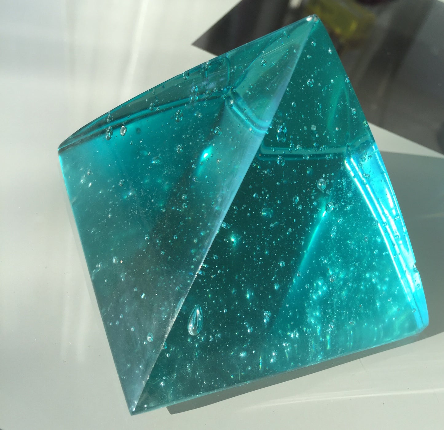 pyramid ANDARA crystal