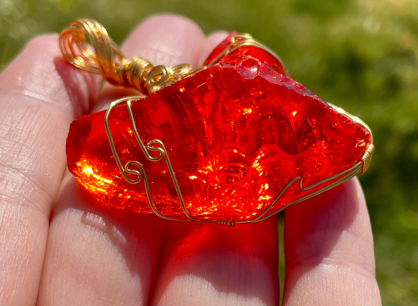 Pendentif ANDARA COEUR du feu solaire de la création 24 g