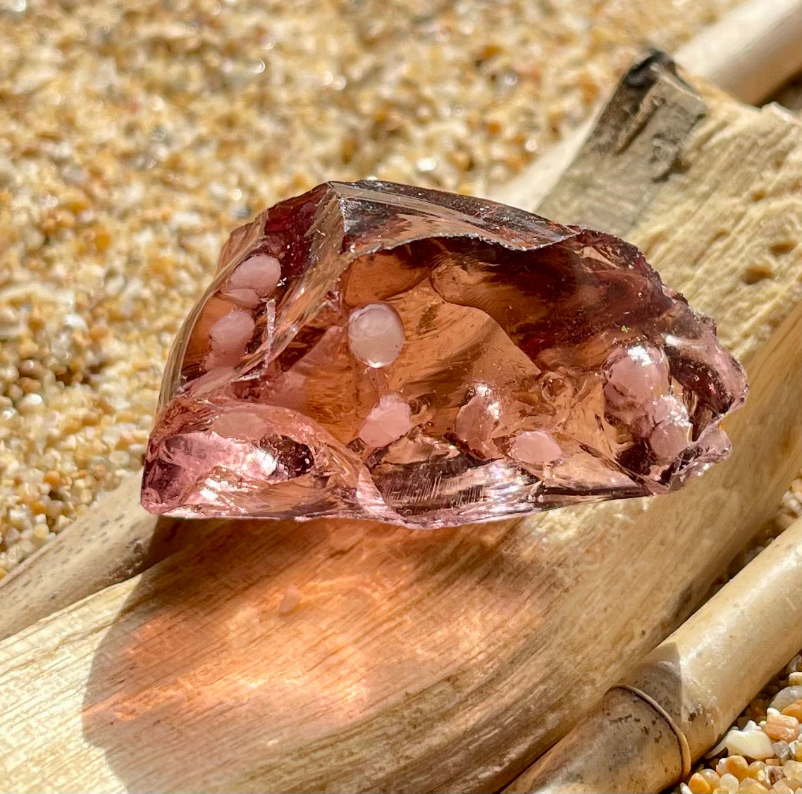 Mini Baby ANDARA rose cendré perlé ~ 12 g ~ minéral monoatomique