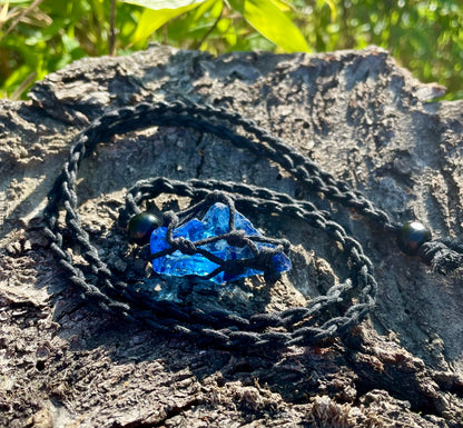 Pendentif macramé ANDARA bleu 13 g  | Cristal 5D / 777 •