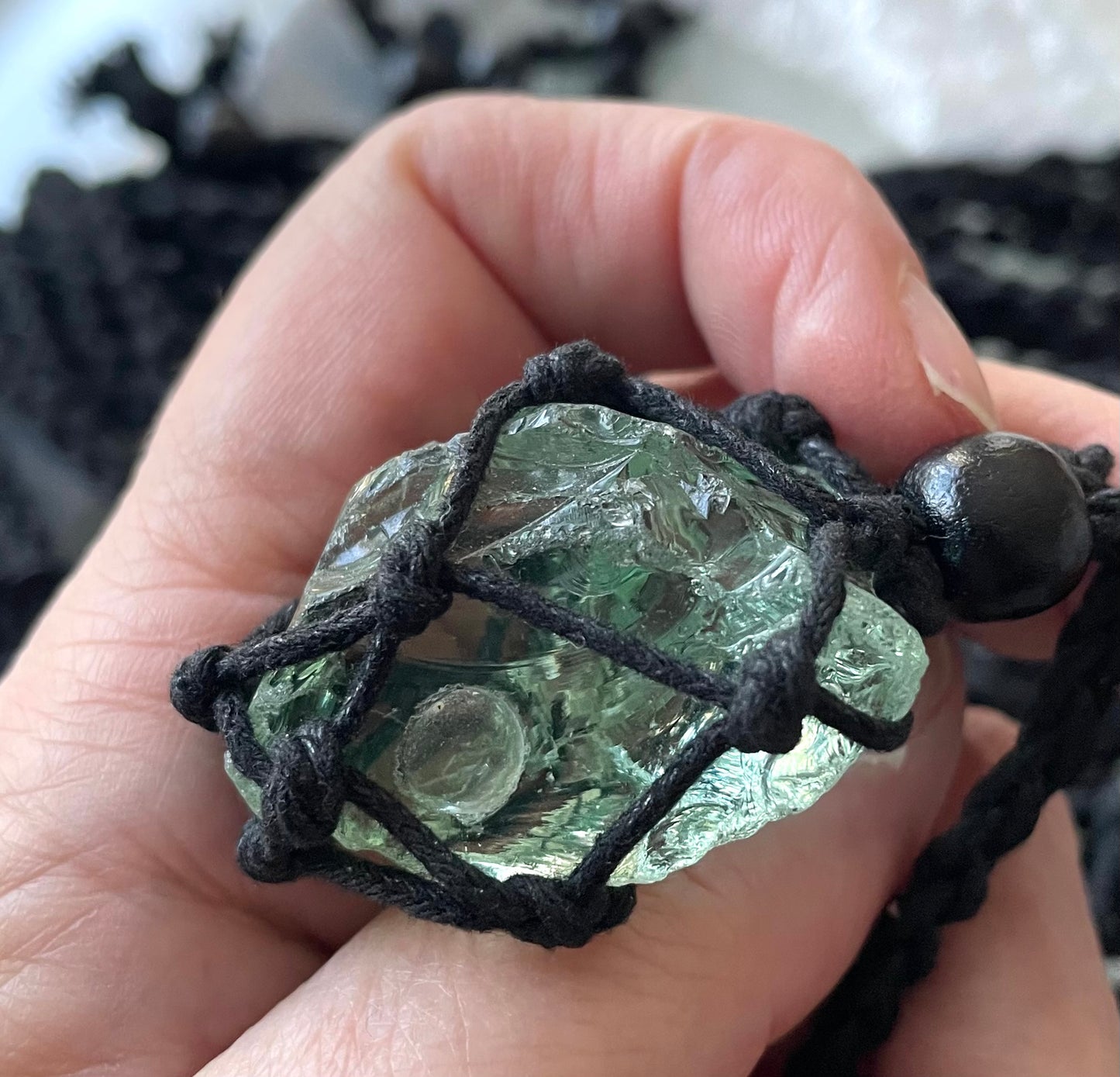 Pendentif macramé ANDARA vert d'eau 22 g  | Cristal 5D / 777 •