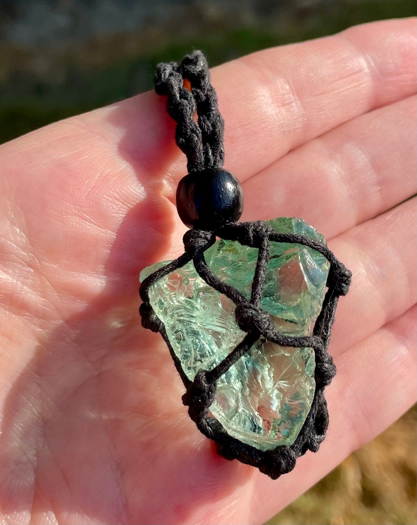 Pendentif macramé ANDARA vert d'eau 22 g  | Cristal 5D / 777 •