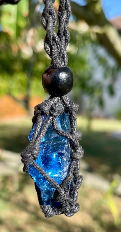 Pendentif macramé ANDARA bleu 13 g  | Cristal 5D / 777 •