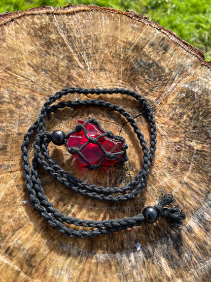 Pendentif d'intention : ANDARA ~ Fraise des bois Emeraude | 17 g