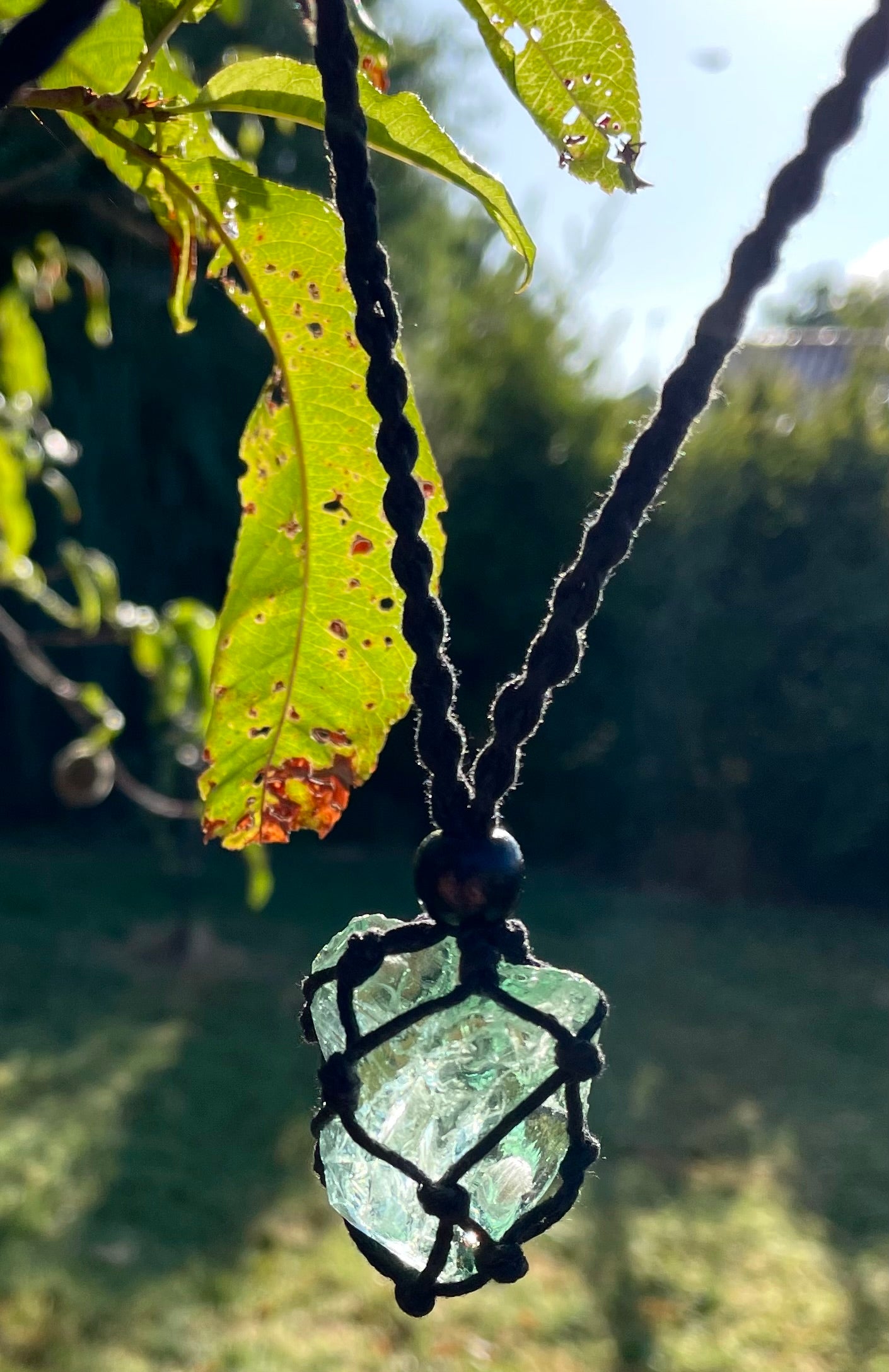 Pendentif macramé ANDARA vert d'eau 22 g  | Cristal 5D / 777 •