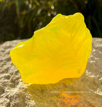 Cargar imagen en el visor de la galería, ANDARA• Dragon de la Création solaire 145 g ~ minéraux et cristaux / REF 41
