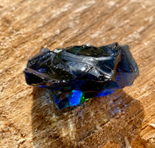 Cargar imagen en el visor de la galería, Rare ANDARA Chamane Dragon Indigo 58 g  ~ minéraux et cristaux
