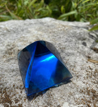Charger l&#39;image dans la galerie, Pyramide ANDARA Bleu Abysse 106 g
